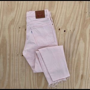 Baby Pink Frayed Ankle High Rise Levi’s
